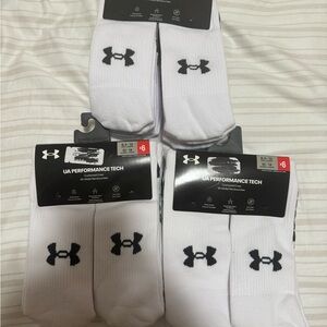 18 Pairs men’s Under Armour Men's crew socks
